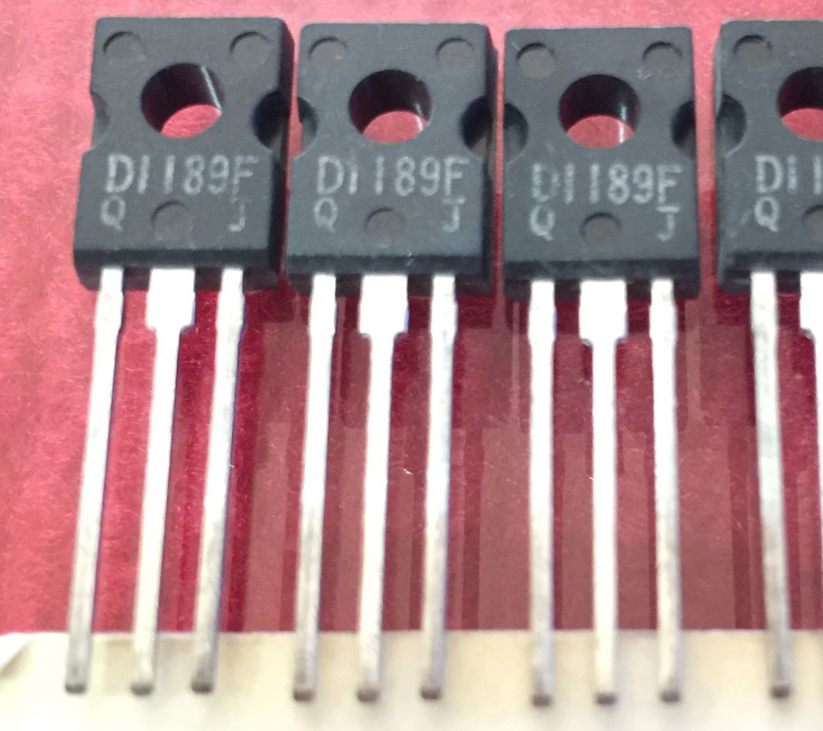 2SD1189F D1189F 2SD1189 New Original TO-126 5PCS/LOT