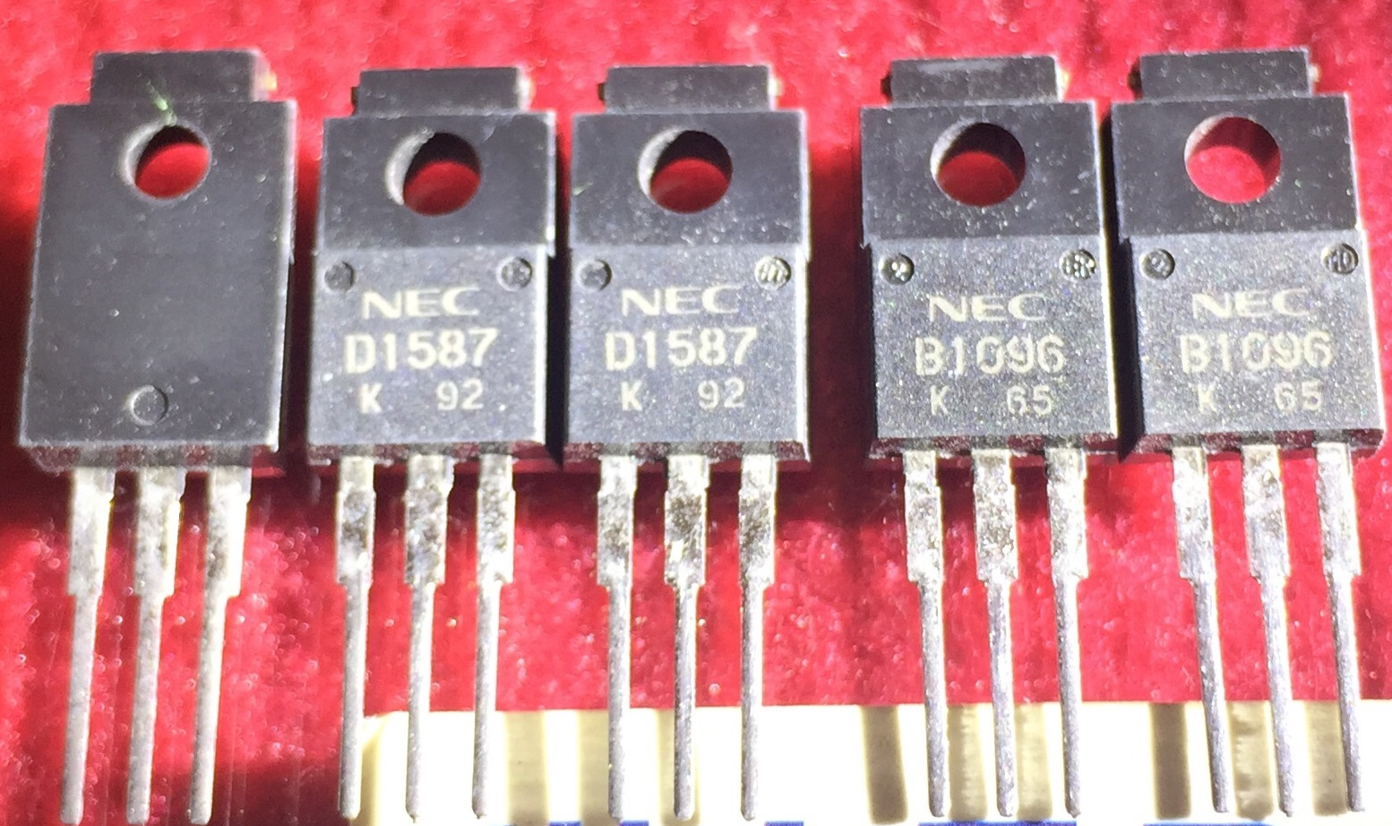 2SD1587  2SB1096  D1587 B1096  NEC  pair