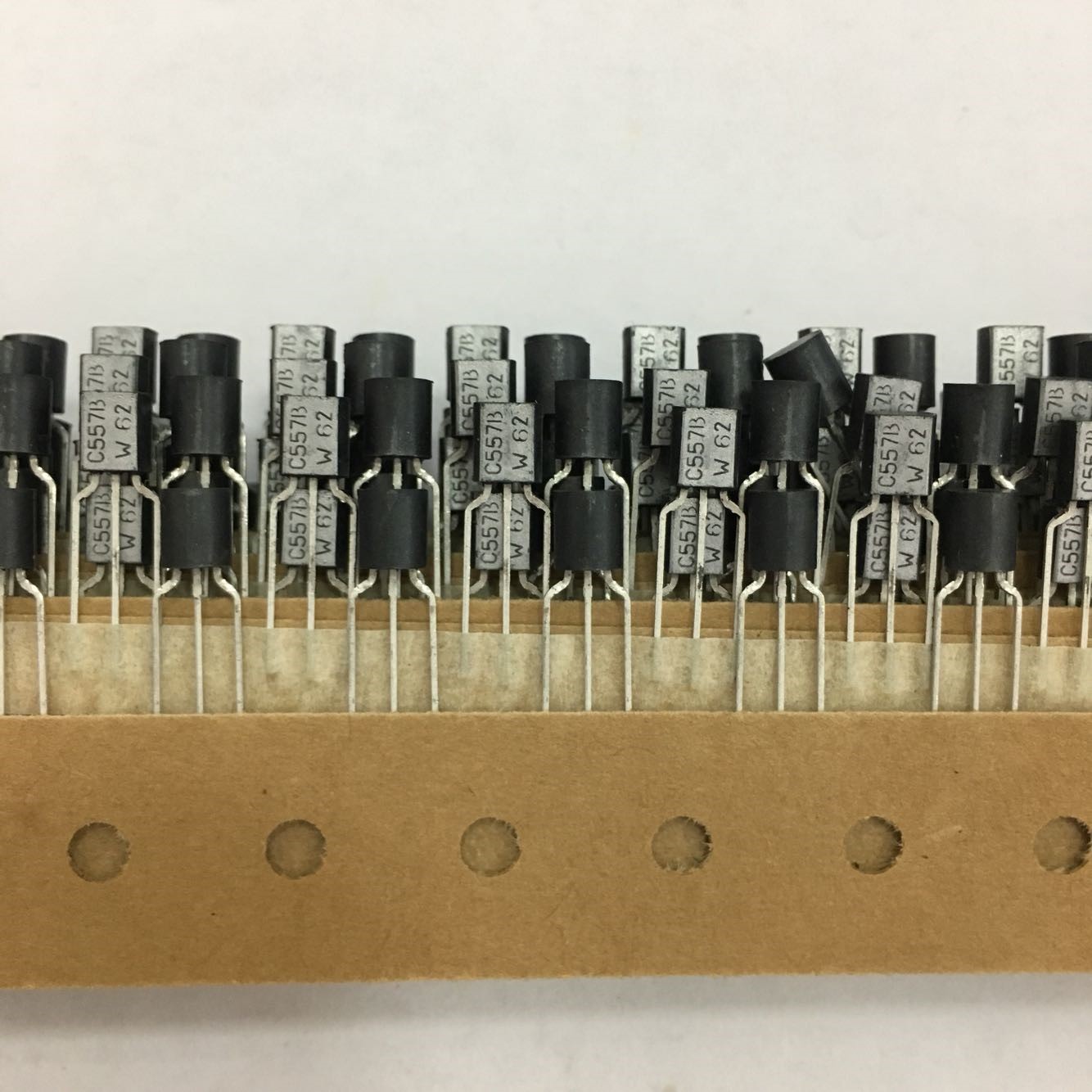 BC557B Original TO-92 BJT 5pcs/lot