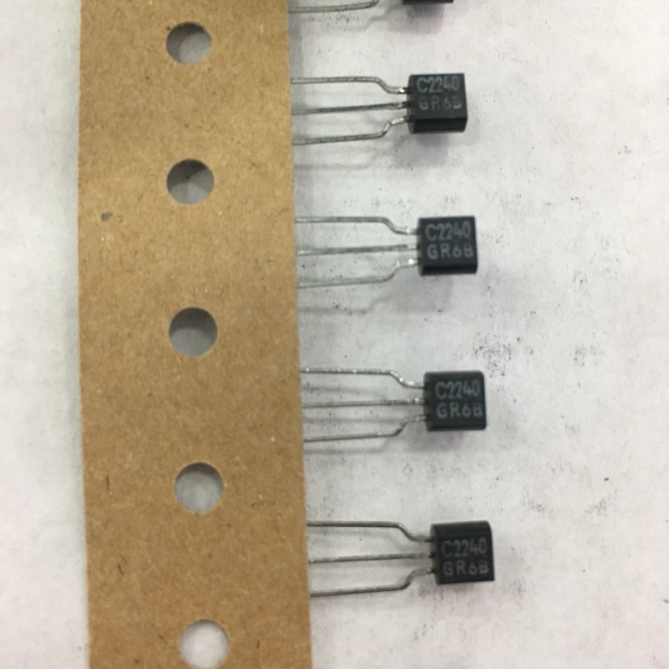 2SC2240-GR C2240GR Original Toshiba TO-92 5pcs/lot