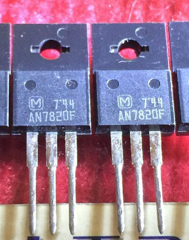 AN7820F 7820 KIA7820API New Original Panasonic TO-220F 5PCS/LOT
