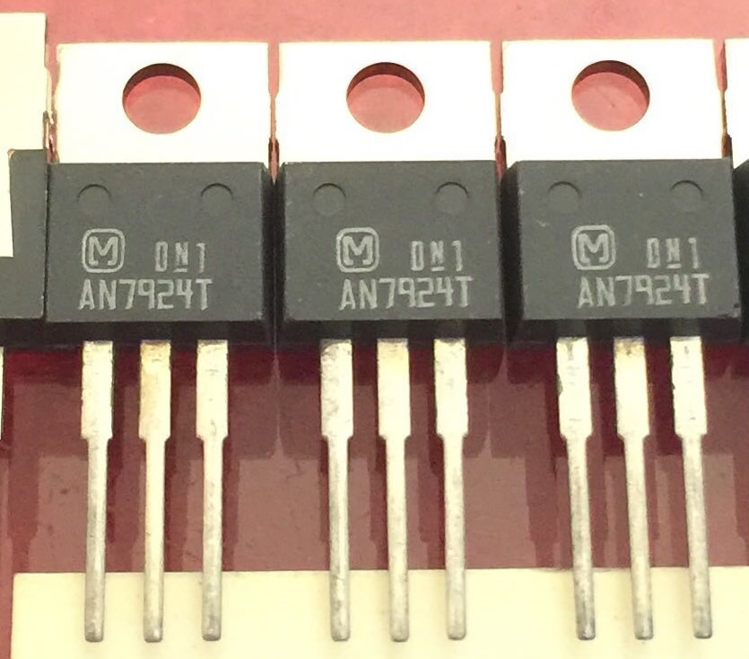 AN7924T AN7924 7924 New Original TO-220 5PCS/LOT