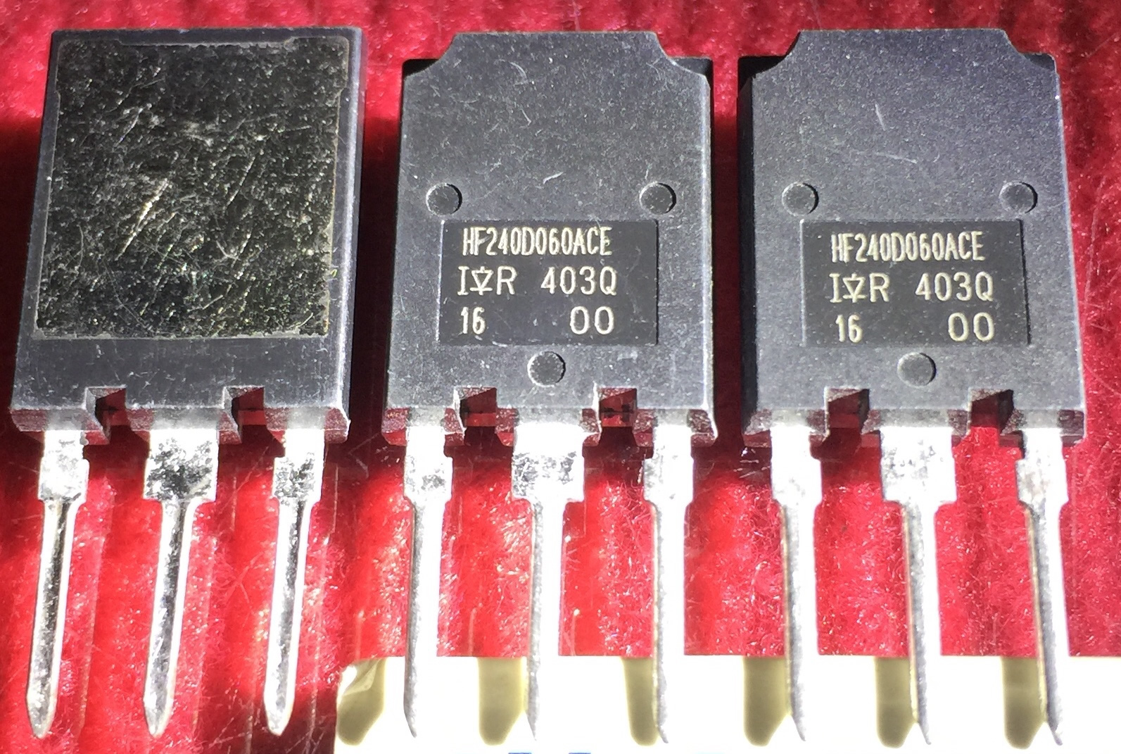 HF240D060ACE   IR TO-247