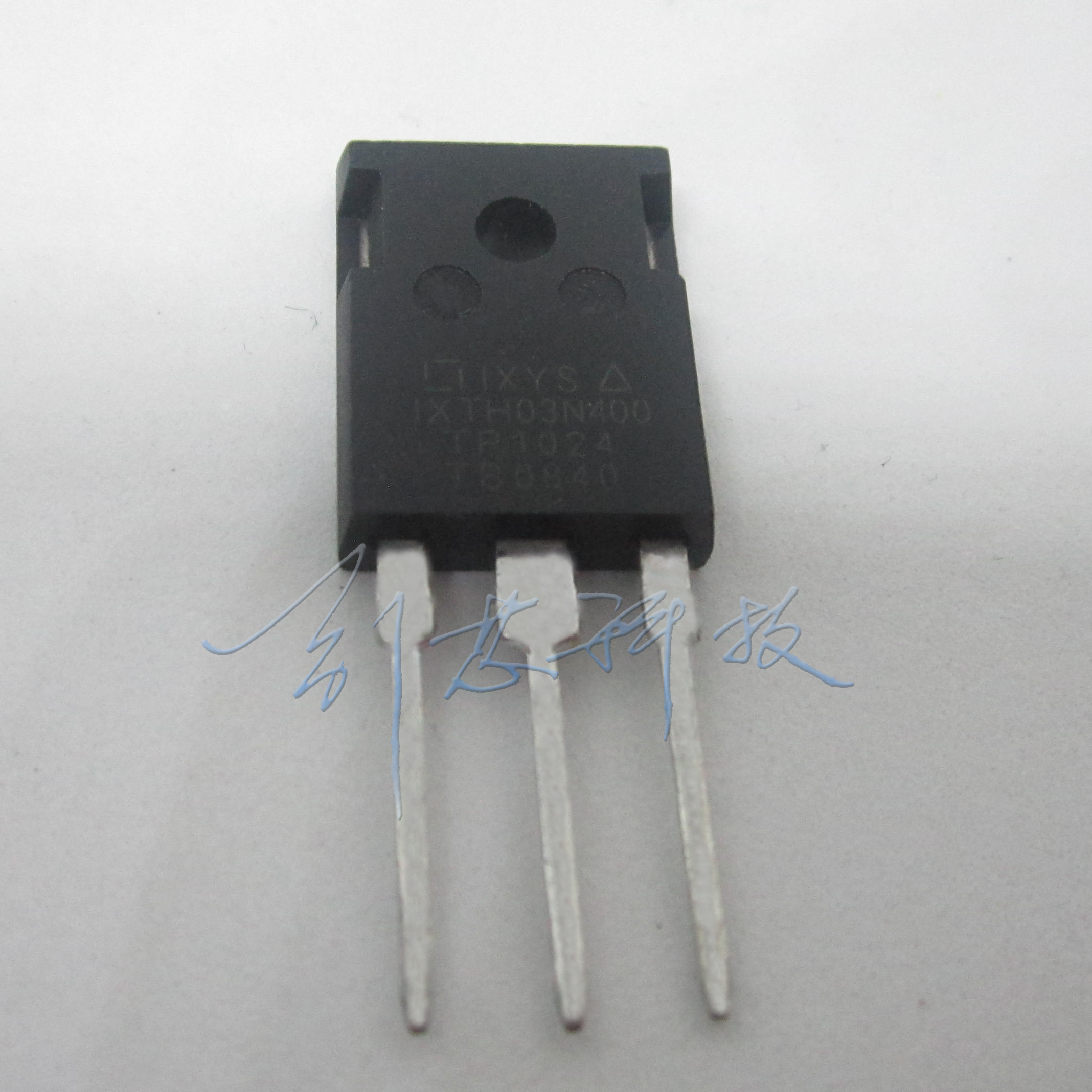 IXTH03N400 TO-247 4000V 300A 5pcs/lot