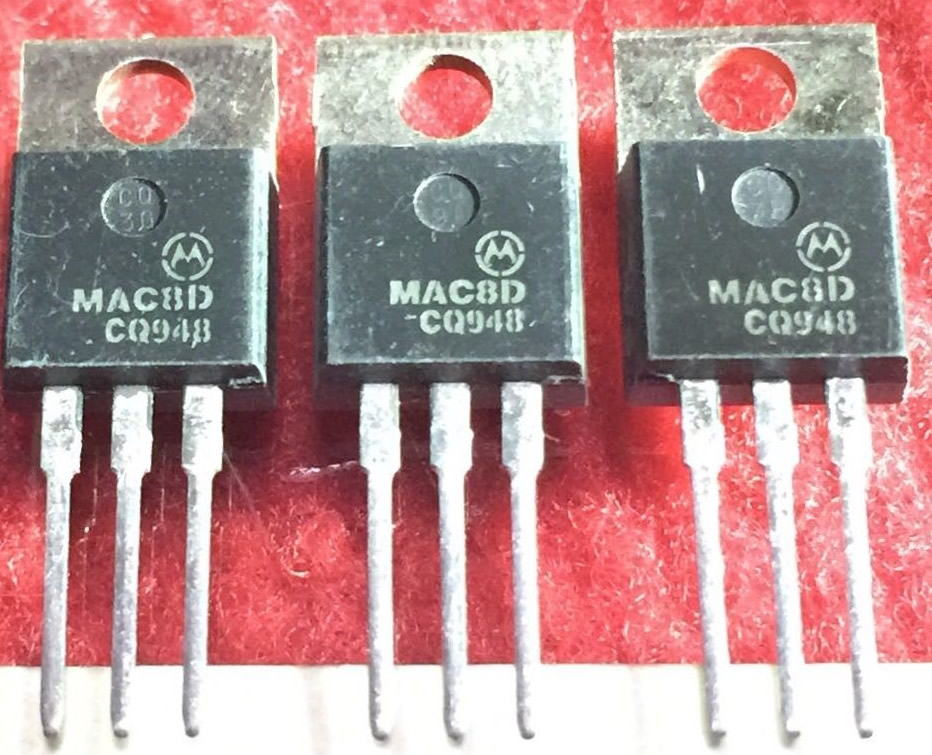 MAC8D MAC8 New Original Motorola TO-220 SCR Thyristor 5PCS/LOT