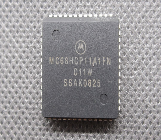 MC68HCP11A1FN PLCC 5pcs/lot