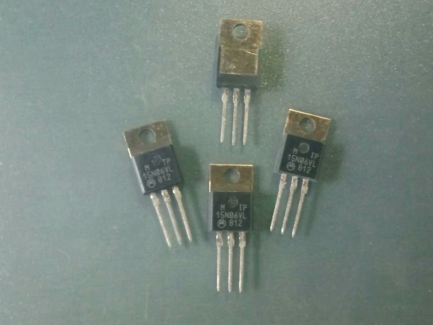 MTP15N06VL TO-220 60V 15A 5pcs/lot