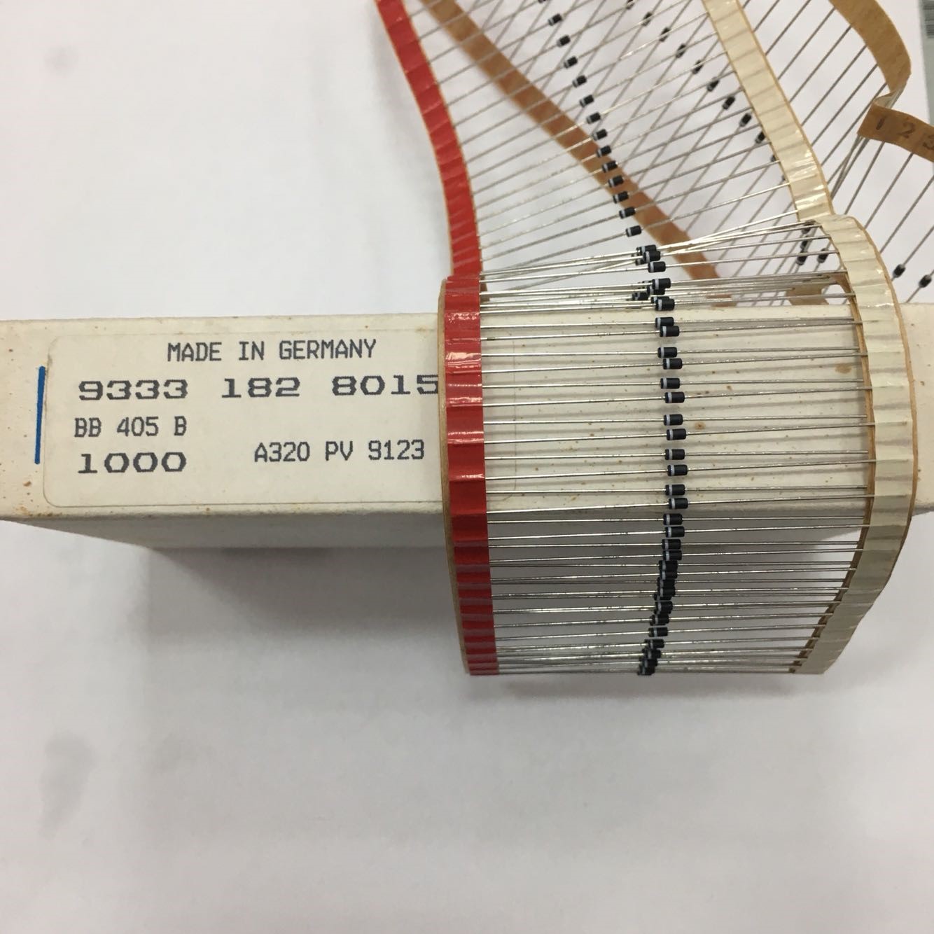 BB405B Original DO-34 Diode 5pcs/lot