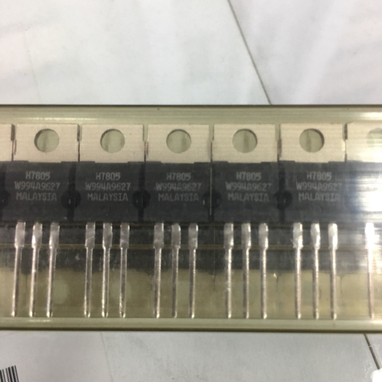 H7805 7805 Original TO-220 5pcs/lot