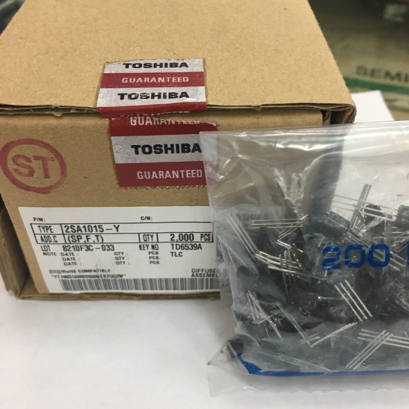 2SA1015-Y A1015Y Original Toshiba TO-92 5pcs/lot